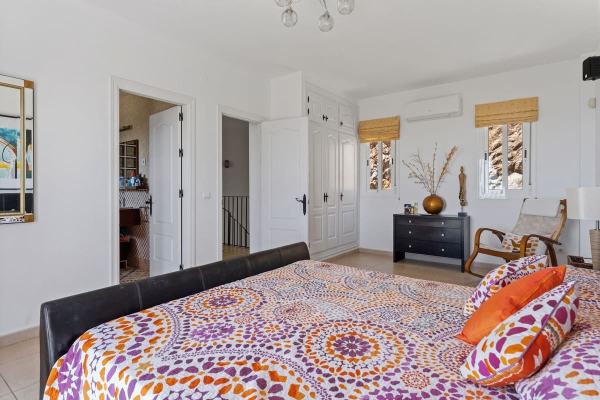 3 Zimmer Villa zu verkaufen in Mijas mit Pool Garage - 975.000 € (Ref: 10112326)