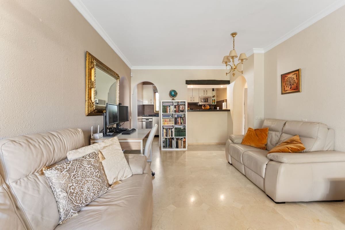 2 makuuhuone Huoneisto myytävänä paikassa Riviera del Sol mukana uima-altaan - 289 000 € (Ref: 10112328)