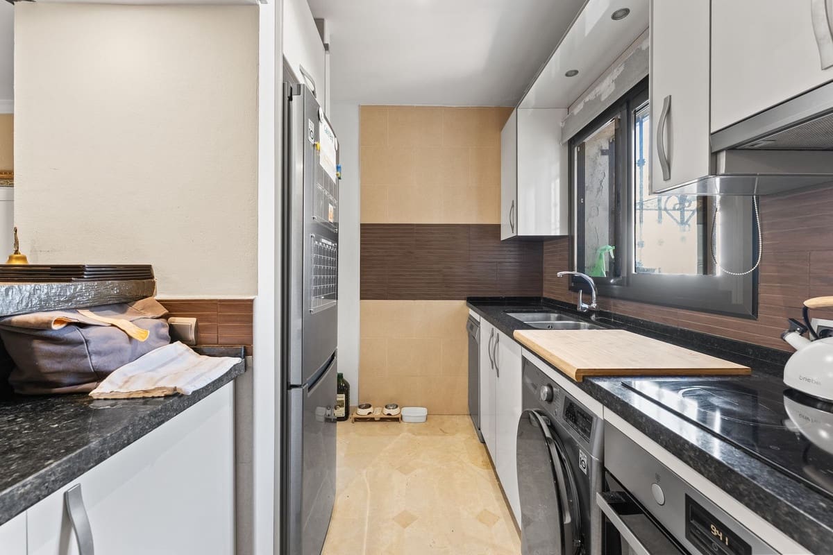 2 makuuhuone Huoneisto myytävänä paikassa Riviera del Sol mukana uima-altaan - 289 000 € (Ref: 10112328)