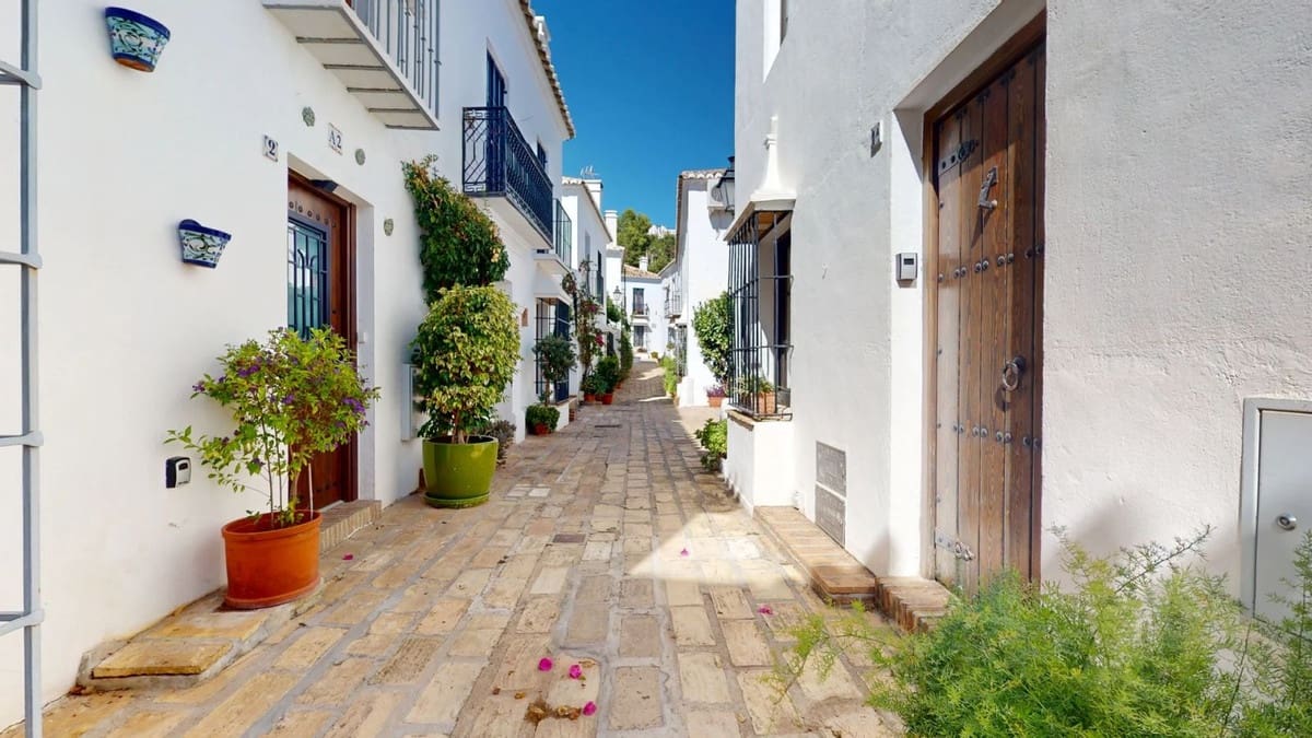 1 slaapkamer Huis te huur in Mijas met zwembad - € 1.100 (Ref: 10158568)