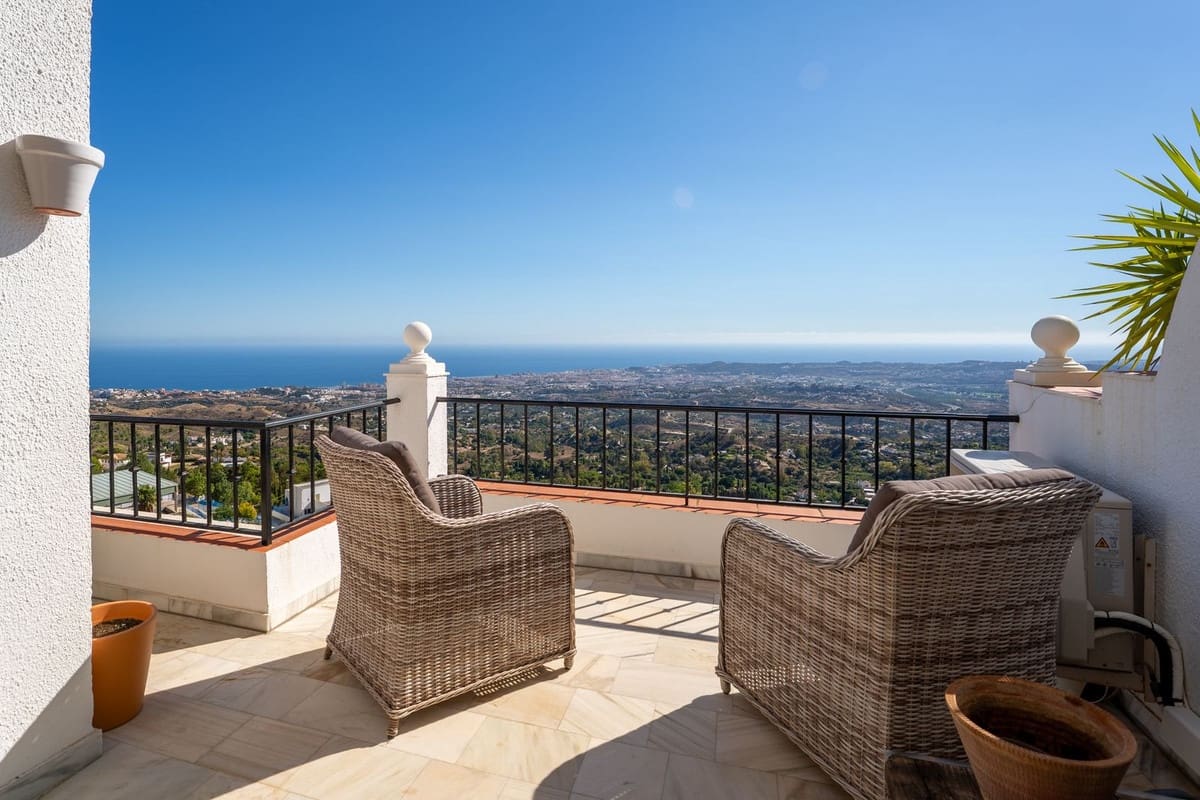 2 soveværelse Lejlighed til salg i Mijas med swimmingpool - € 485.000 (Ref: 10165452)