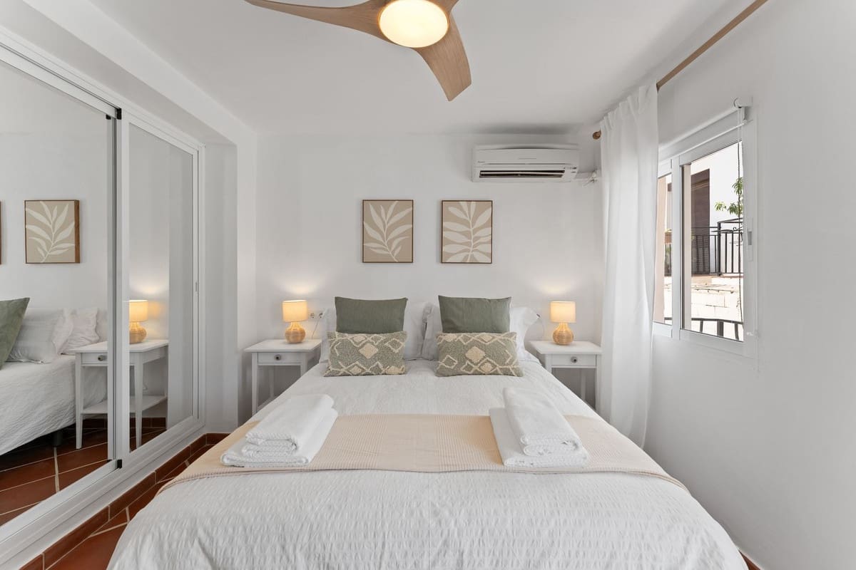 Casa de 2 habitaciones en Mijas en venta - 329.000 € (Ref: 10179697)