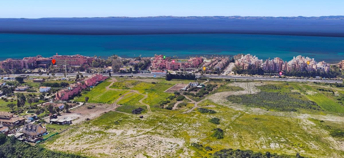 Ubebygd land til salgs i Estepona - € 2 600 000 (Ref: 7495815)