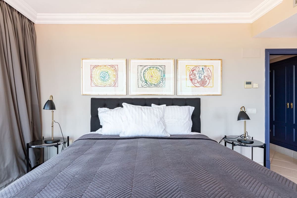 5 bedroom Penthouse for sale in Nueva Andalucia with pool - € 3,700,000 (Ref: 7536652)