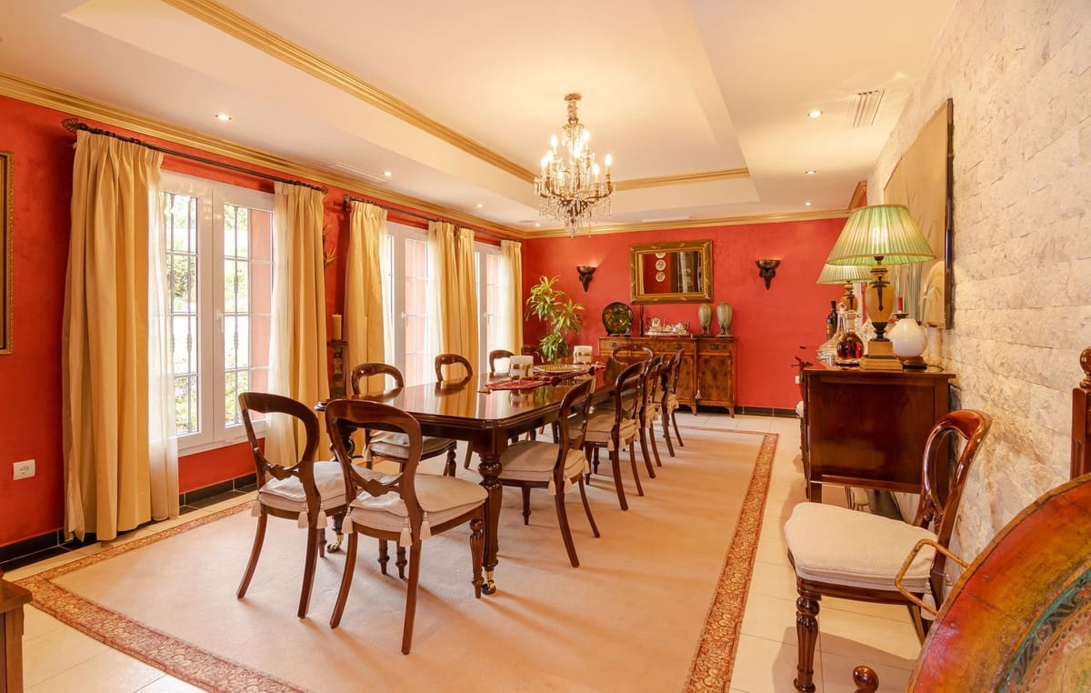 Chalet de 5 habitaciones en La Cala de Mijas en venta con piscina - 2.750.000 € (Ref: 7665307)