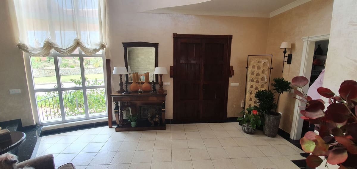 Chalet de 5 habitaciones en La Cala de Mijas en venta con piscina - 2.750.000 € (Ref: 7665307)