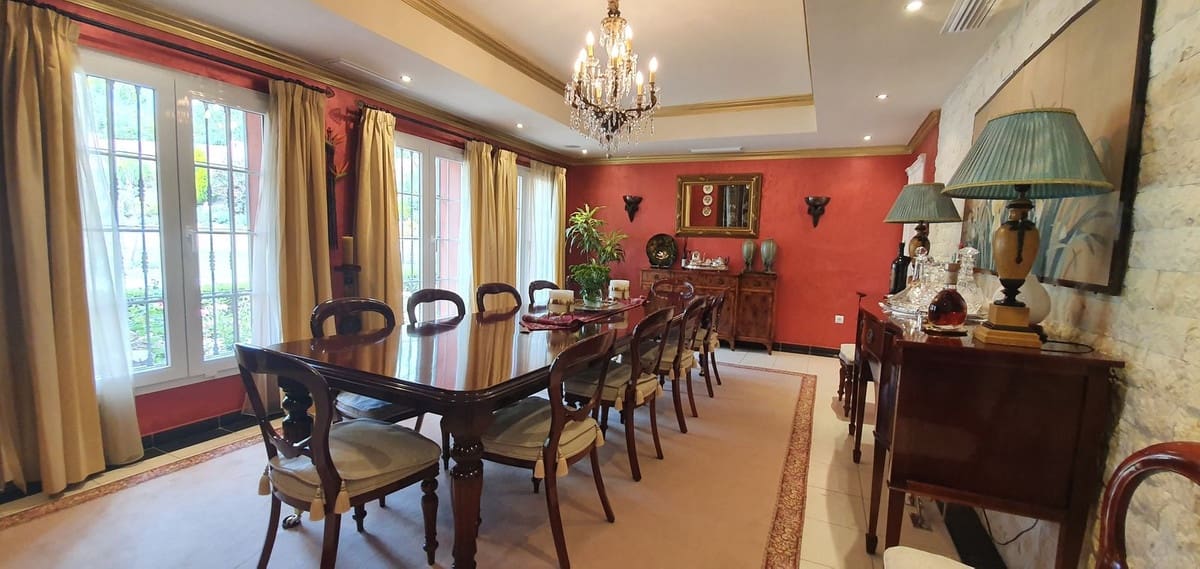 Chalet de 5 habitaciones en La Cala de Mijas en venta con piscina - 2.750.000 € (Ref: 7665307)