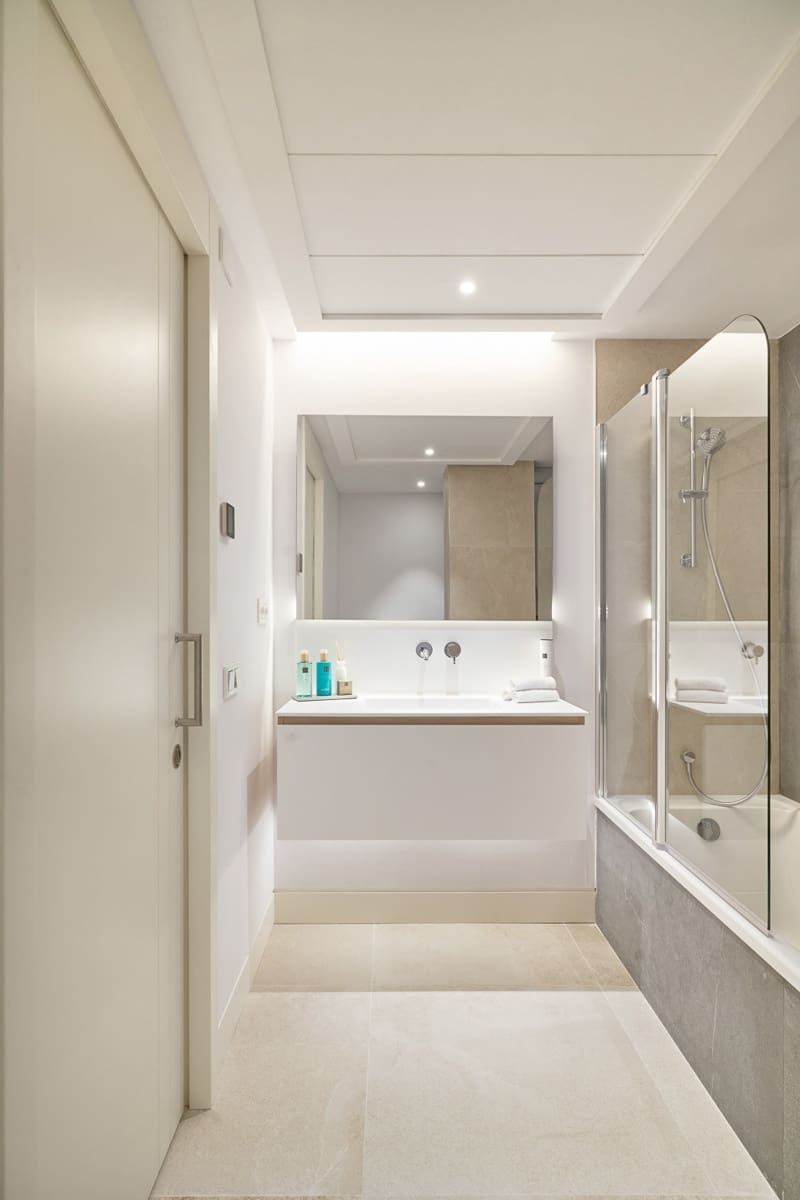 2 soveværelse Lejlighed til salg i Golden Mile med swimmingpool - € 1.495.000 (Ref: 7749297)