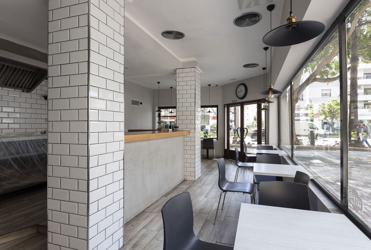 Kommersiell til salgs i Marbella - € 775 000 (Ref: 8078353)