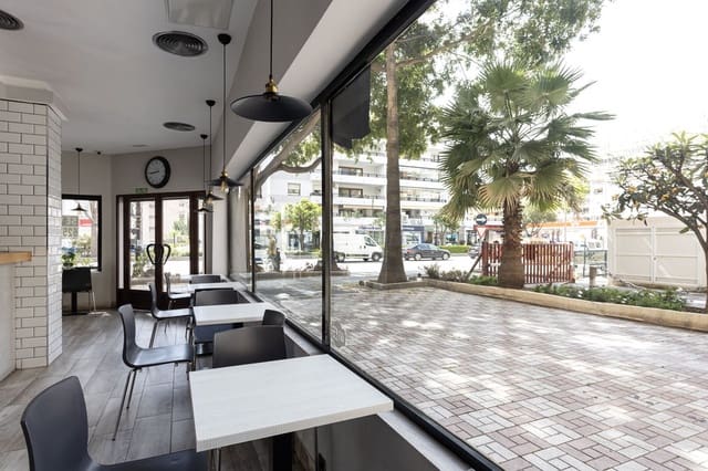 Comercial para venda em Marbella - 775 000 € (Ref: 8078353)