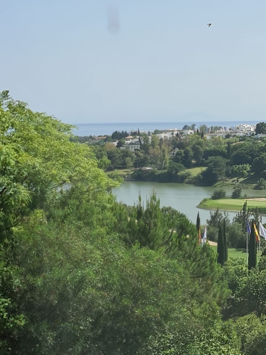 3 chambre Penthouse à vendre à Los Flamingos avec piscine - 1 075 000 € (Ref: 8121008)