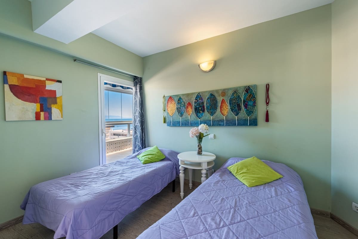 2 bedroom Penthouse for sale in Fuengirola with pool - € 680,000 (Ref: 8754456)