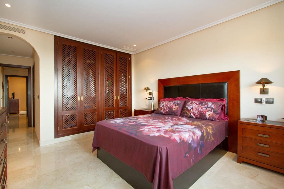 3 soveværelse Lejlighed til salg i La Mairena - € 465.000 (Ref: 8848047)