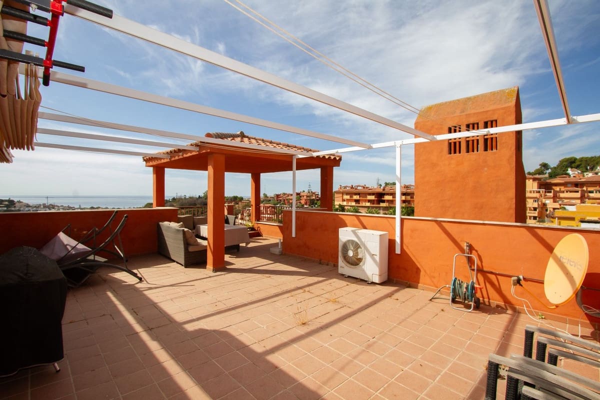 2 soveværelse Penthouse til salg i La Reserva - € 359.000 (Ref: 8897358)