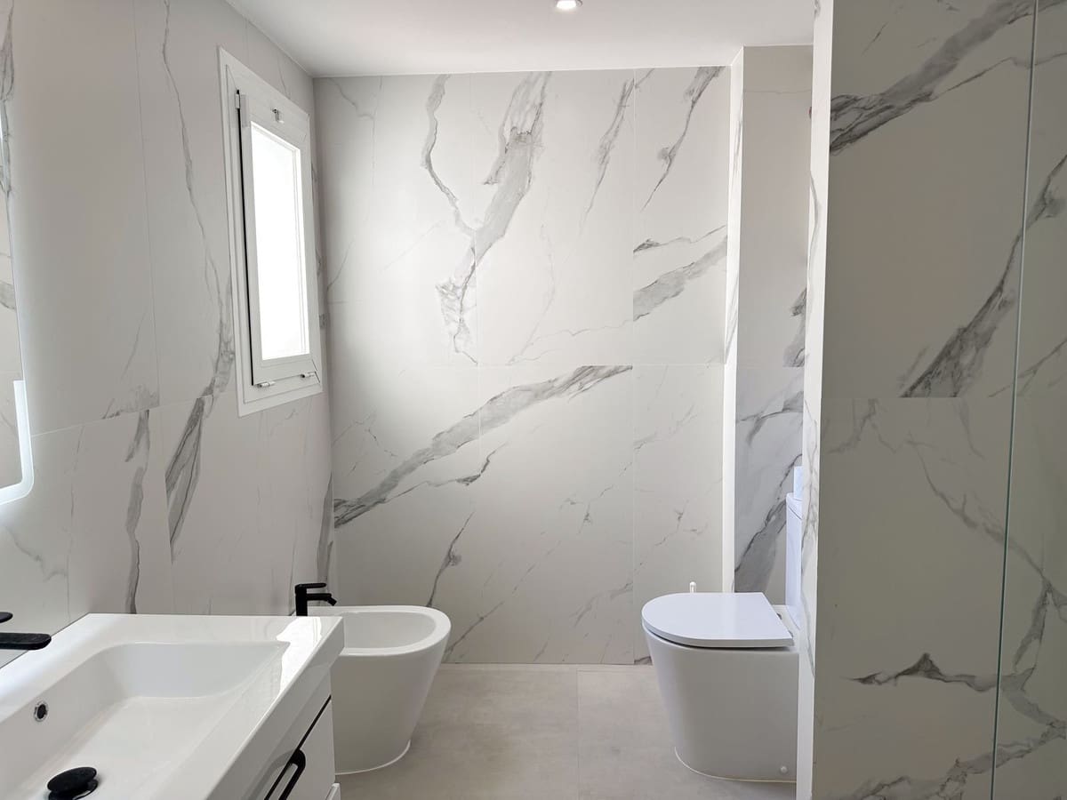 3 bedroom Apartment for sale in San Pedro de Alcantara with pool - € 745,000 (Ref: 8900783)