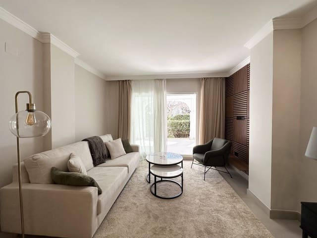 3 bedroom Apartment for sale in San Pedro de Alcantara, Marbella with pool - € 745,000 (Ref: 8900783)