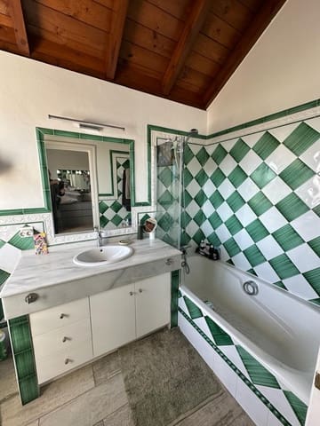 3 sovrum Hus till salu i Marbella med pool - 1 250 000 € (Ref: 8941671)