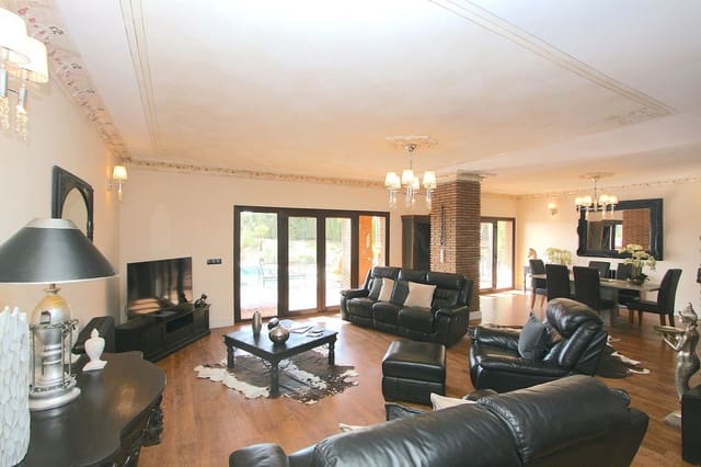 7 makuuhuone Huvila myytävänä paikassa Benalmadena Costa, Benalmádena mukana uima-altaan - 2 500 000 € (Ref: 8950989)