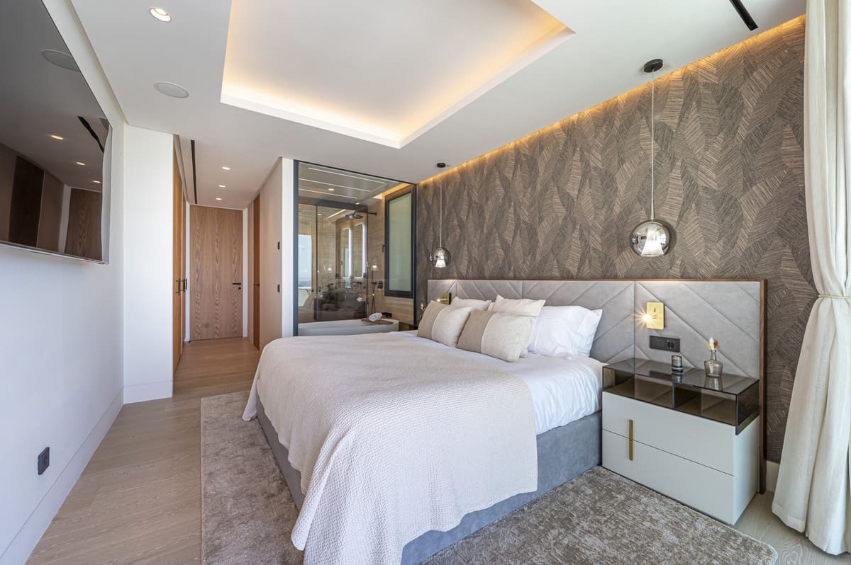 2 Zimmer Apartment zu verkaufen in Estepona mit Pool - 2.395.000 € (Ref: 8952050)