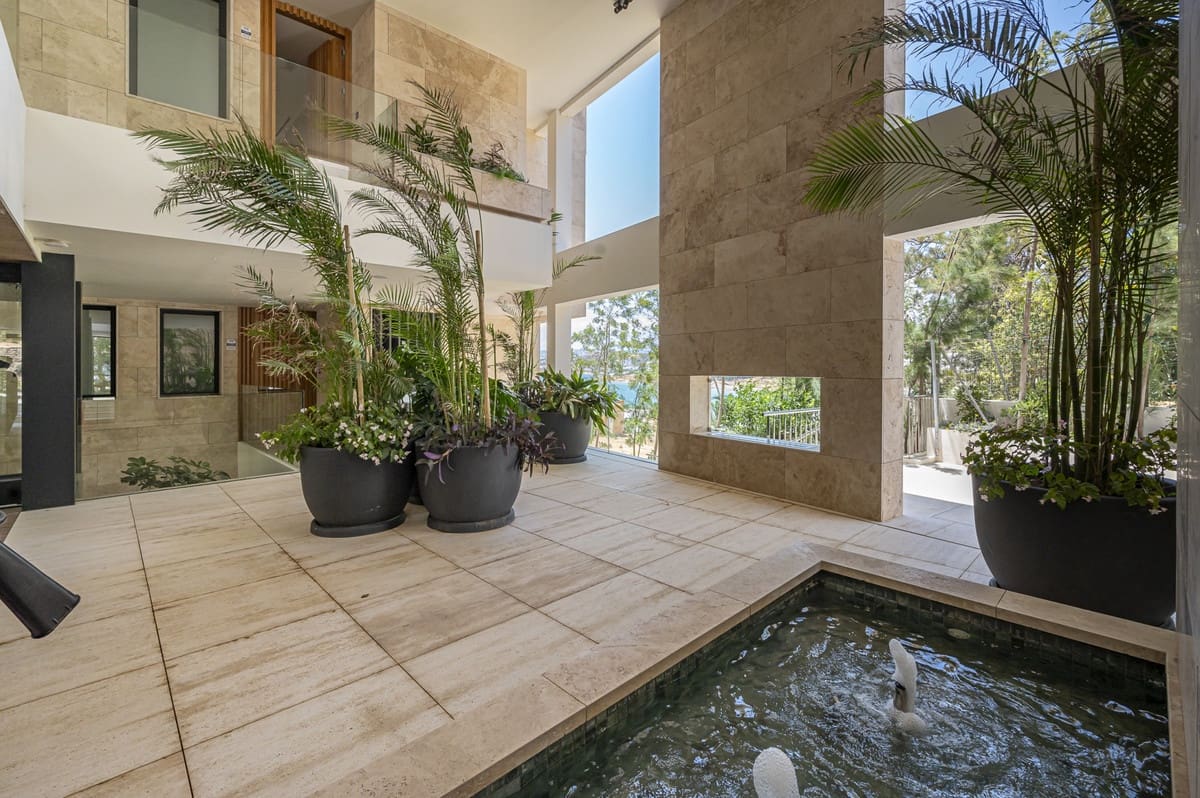 2 Zimmer Apartment zu verkaufen in Estepona mit Pool - 2.395.000 € (Ref: 8952050)