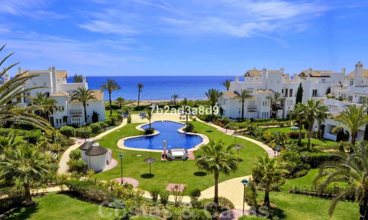 3 quarto Apartamento para venda em Los Monteros - 2 250 000 € (Ref: 8970928)