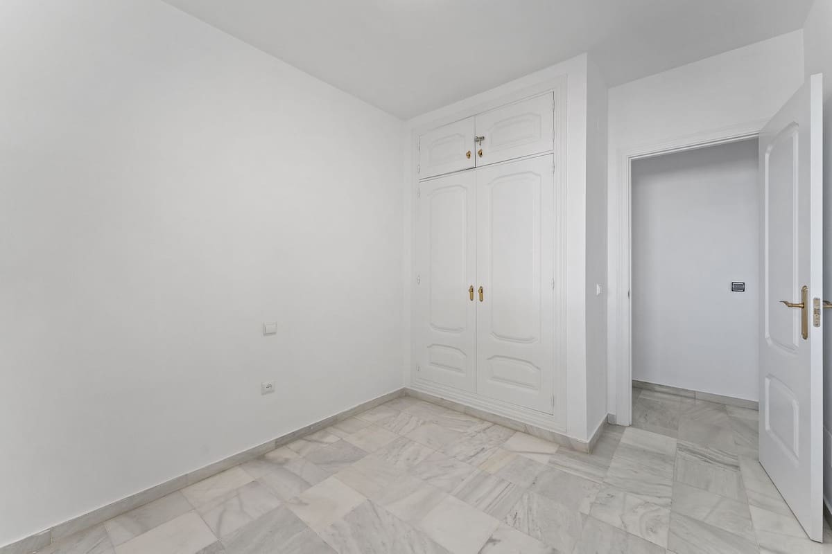 2 bedroom Apartment for sale in Riviera del Sol - € 239,000 (Ref: 9007761)