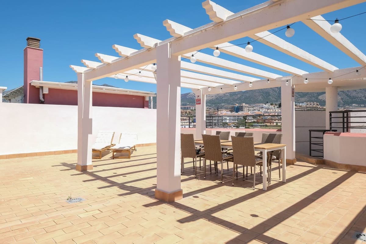 3 soverom Penthouse til salgs i Fuengirola med svømmebasseng - € 629 000 (Ref: 9033462)