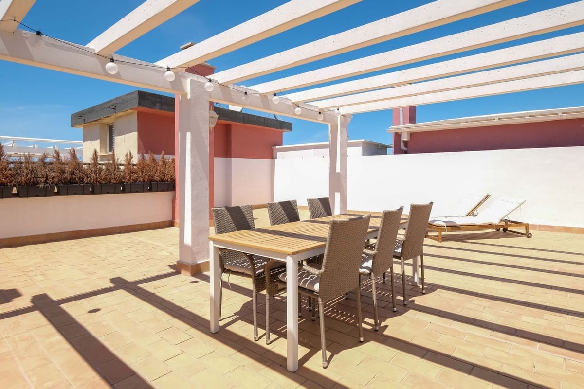 3 soverom Penthouse til salgs i Fuengirola med svømmebasseng - € 629 000 (Ref: 9033462)