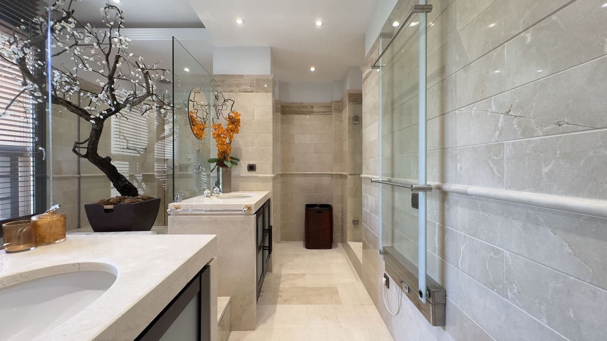 Apartamento de 3 habitaciones en Puerto Banus en venta - 6.900.000 € (Ref: 9051492)