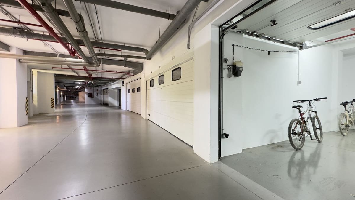 Apartamento de 3 habitaciones en Puerto Banus en venta - 6.900.000 € (Ref: 9051492)