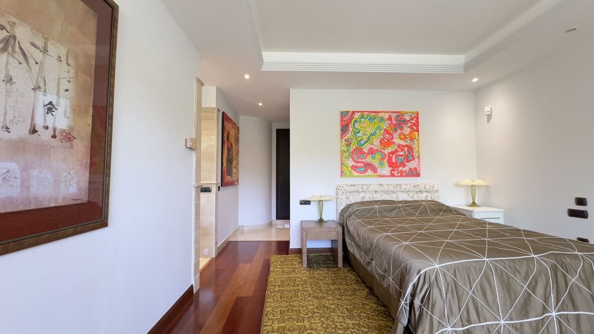 Apartamento de 3 habitaciones en Puerto Banus en venta - 6.900.000 € (Ref: 9051492)