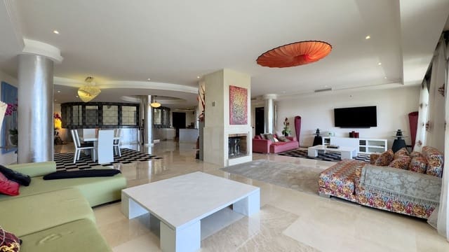 Apartamento de 3 habitaciones en Puerto Banus, Marbella en venta - 6.900.000 € (Ref: 9051492)