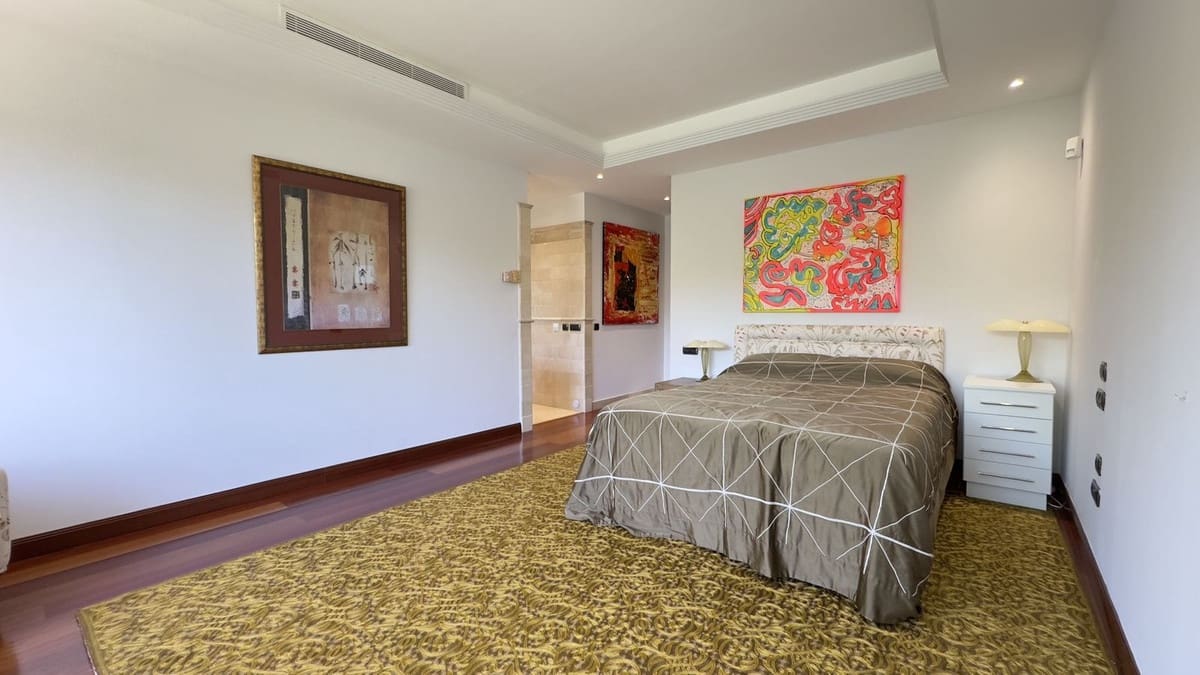 Apartamento de 3 habitaciones en Puerto Banus en venta - 6.900.000 € (Ref: 9051492)