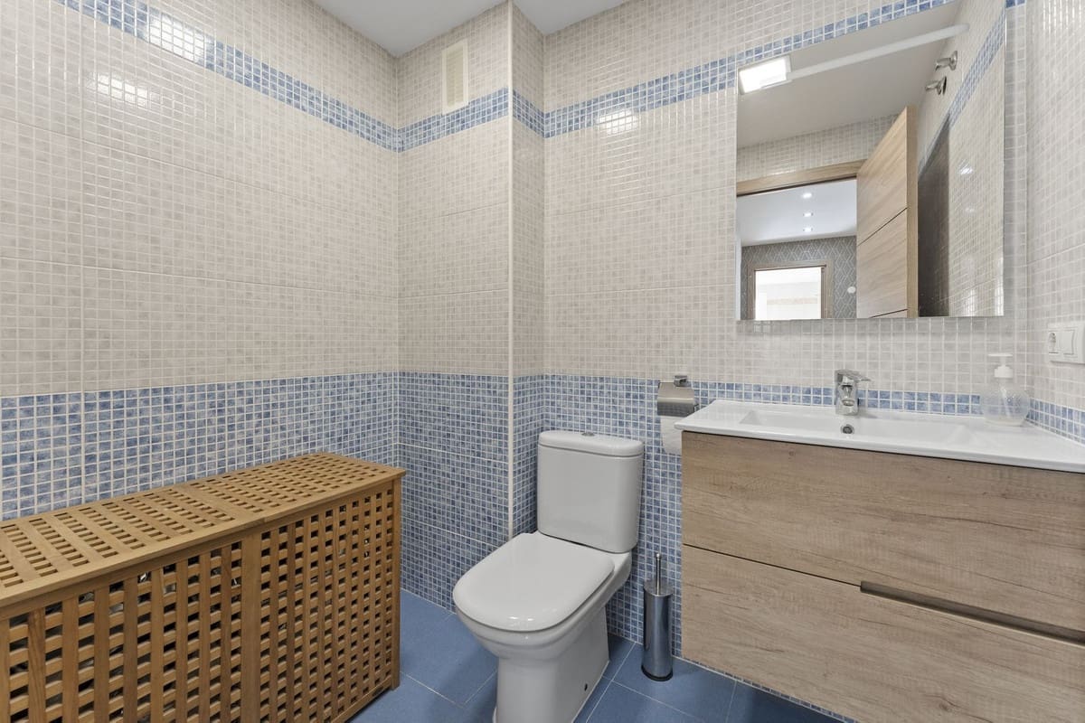 3 bedroom Apartment for sale in Mijas with pool - € 429,000 (Ref: 9107708)