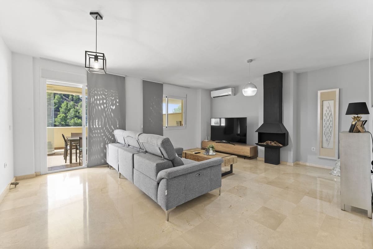 3 bedroom Apartment for sale in Mijas with pool - € 429,000 (Ref: 9107708)