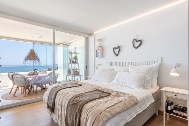 3 makuuhuone Huoneisto myytävänä paikassa El Higuerón, Fuengirola mukana uima-altaan - 849 000 € (Ref: 9147598)