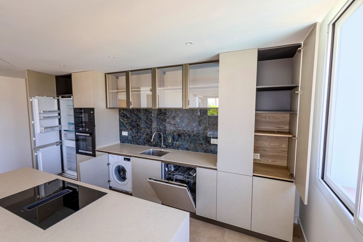 2 chambre Appartement à vendre à Nueva Andalucia avec piscine - 690 000 € (Ref: 9170091)