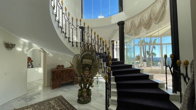 5 bedroom Villa for sale in Mijas pueblo, Mijas with pool - € 2,950,000 (Ref: 9207084)