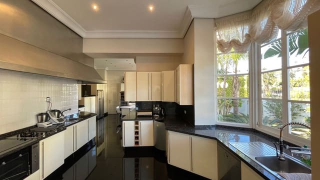 5 bedroom Villa for sale in Mijas pueblo, Mijas with pool - € 2,950,000 (Ref: 9207084)