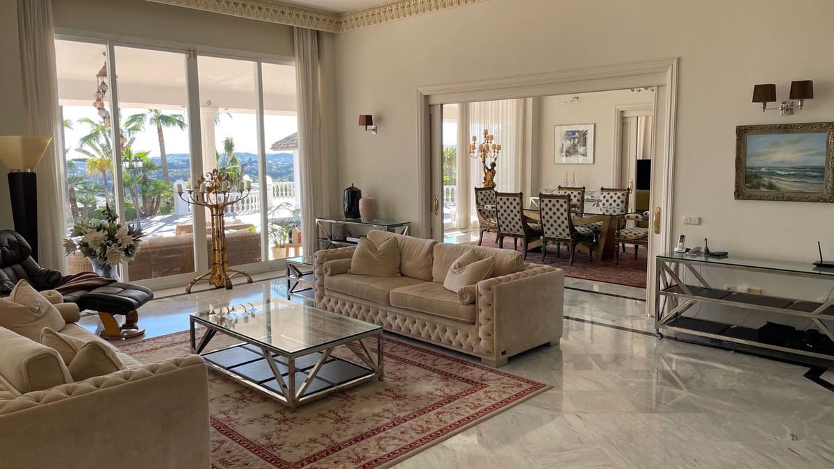 5 bedroom Villa for sale in Mijas with pool - € 2,950,000 (Ref: 9207084)