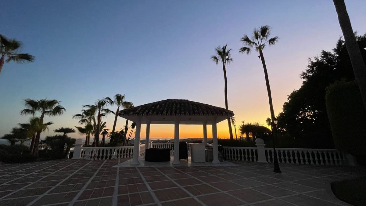 5 bedroom Villa for sale in Mijas with pool - € 2,950,000 (Ref: 9207084)