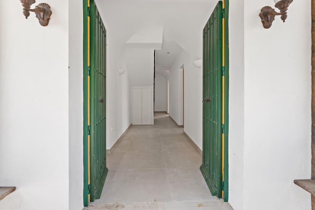 7 soveværelse Villa til salg i Mijas med swimmingpool - € 1.550.000 (Ref: 9208707)