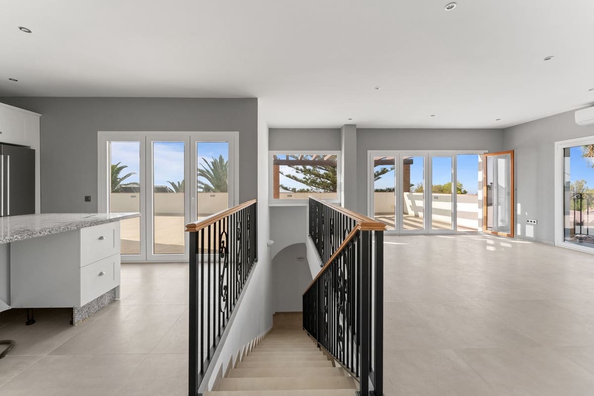 7 soveværelse Villa til salg i Mijas med swimmingpool - € 1.550.000 (Ref: 9208707)