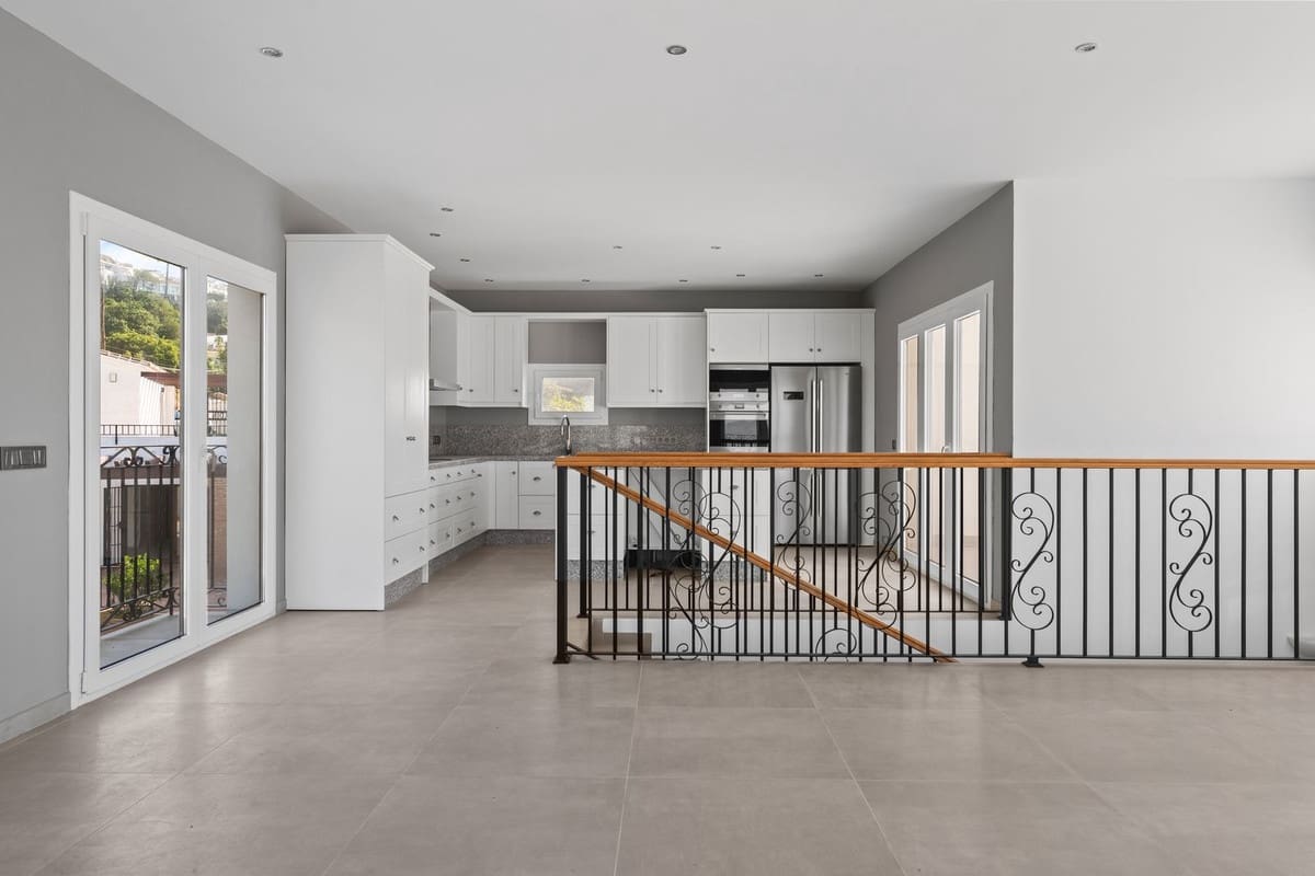 7 soveværelse Villa til salg i Mijas med swimmingpool - € 1.550.000 (Ref: 9208707)