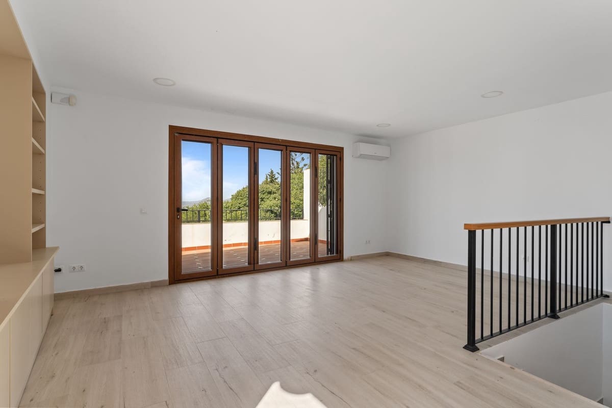 7 soveværelse Villa til salg i Mijas med swimmingpool - € 1.550.000 (Ref: 9208707)