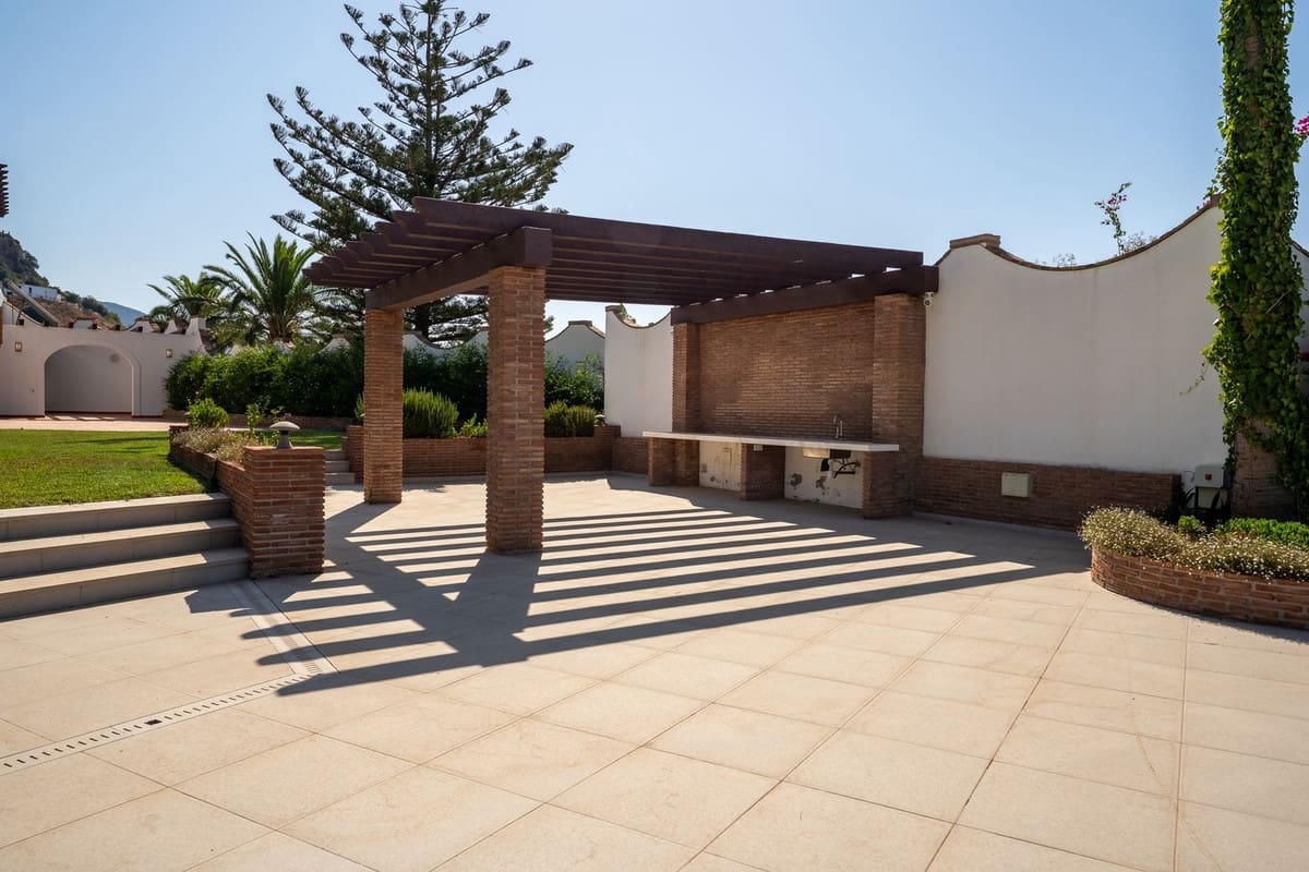 7 soveværelse Villa til salg i Mijas med swimmingpool - € 1.550.000 (Ref: 9208707)