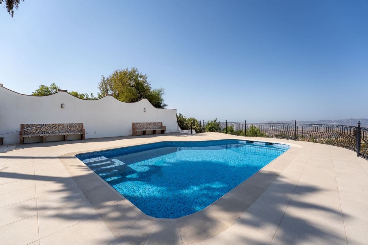 7 soveværelse Villa til salg i Mijas med swimmingpool - € 1.550.000 (Ref: 9208707)