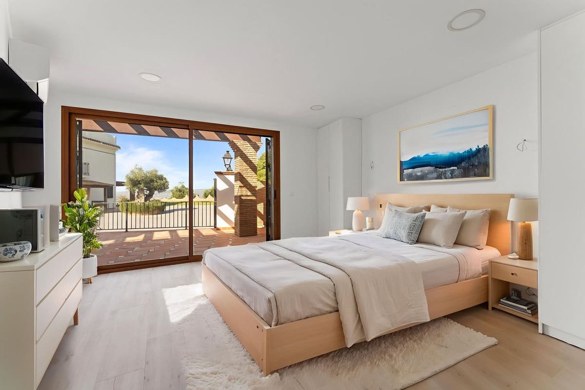 7 soveværelse Villa til salg i Mijas med swimmingpool - € 1.550.000 (Ref: 9208707)