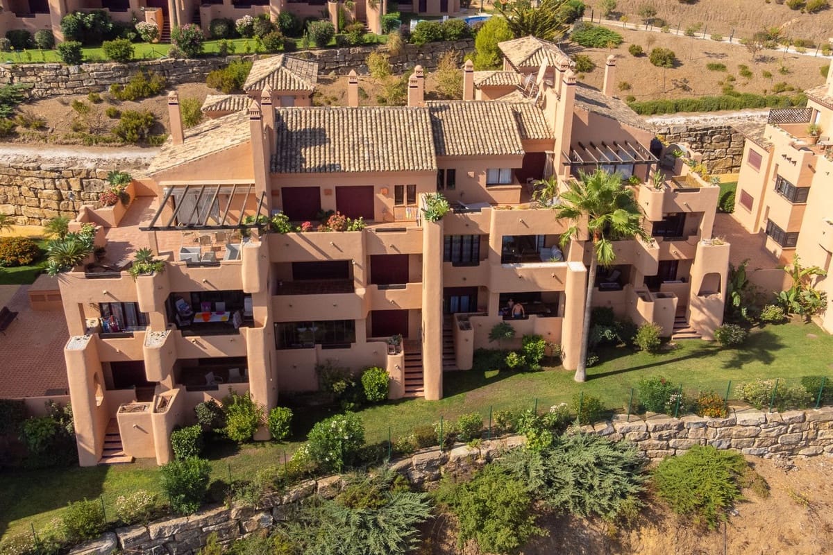 2 bedroom Apartment for sale in La Mairena - € 295,000 (Ref: 9237120)