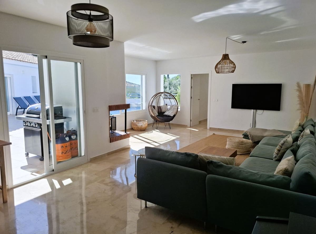 5 Zimmer Villa zu verkaufen in La Sierrezuela mit Pool - 1.285.000 € (Ref: 9253717)